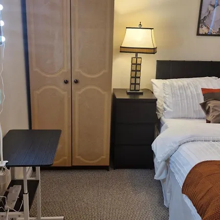 Townhouse Sleeps 8 - Garden Wifi Free Parking * Belmullet