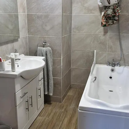 Townhouse Sleeps 8 - Garden Wifi Free Parking Casa vacanze *